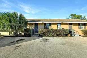 204 2nd St, Fort Myers, FL 33907 - Photo 1
