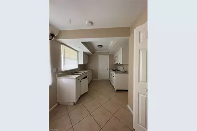 1304 SE 31st Ter, Cape Coral, FL 33904 - Photo 4