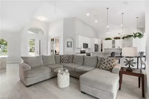 5267 Stratford Ct, Cape Coral, FL 33904 - Photo 10