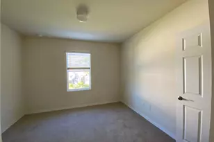 1913 NW 24th Pl, Cape Coral, FL 33993 - Photo 4