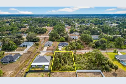 2602 39th St W, Lehigh Acres, FL 33971 - Photo 22