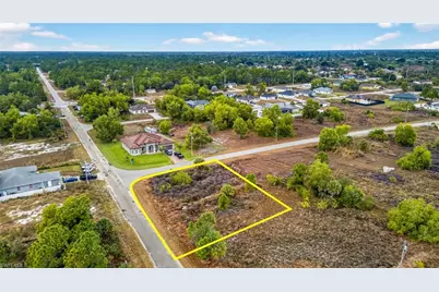 733 Euston Ave S, Lehigh Acres, FL 33974 - Photo 18