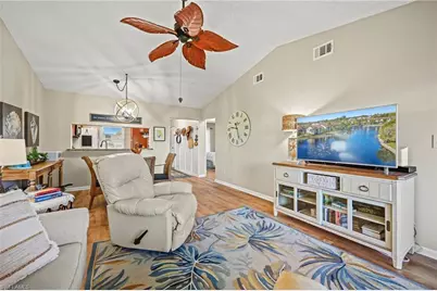 9290 Lake Park Dr #201, Fort Myers, FL 33919 - Photo 10