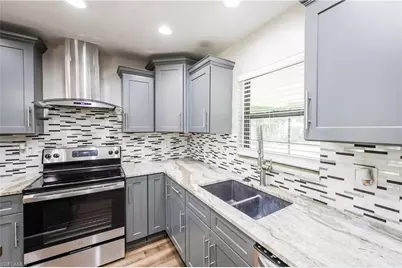 720 SW 8th Ter, Cape Coral, FL 33991 - Photo 6