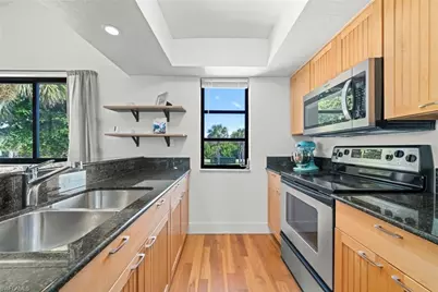 984 Greenwood Ct S, Sanibel, FL 33957 - Photo 10