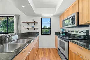 984 Greenwood Ct S, Sanibel, FL 33957 - Photo 10