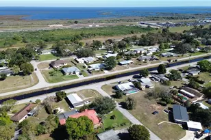 719 Poinsettia St, Clewiston, FL 33440 - Photo 2