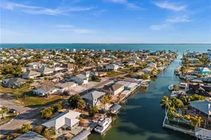 2391 Oleander St, Saint James City, FL 33956 - Photo 4