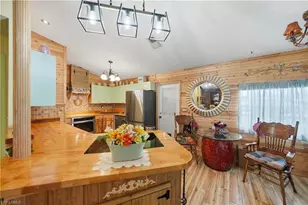 2213 NE 6th Pl, Cape Coral, FL 33909 - Photo 8