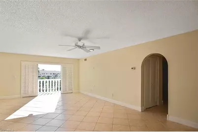 13511 Stratford Place Cir #302, Fort Myers, FL 33919 - Photo 16