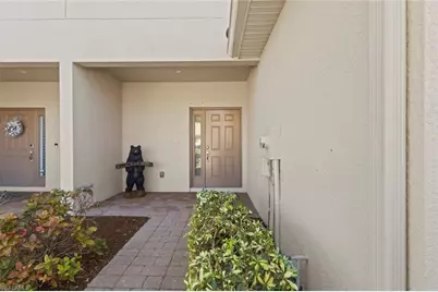 3806 Clearbrook Ln, Fort Myers, FL 33966 - Photo 4