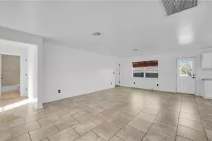 918 Acroft Ave, Lehigh Acres, FL 33971 - Photo 4