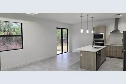 5028 W Tradewinds Cir, Labelle, FL 33935 - Photo 6