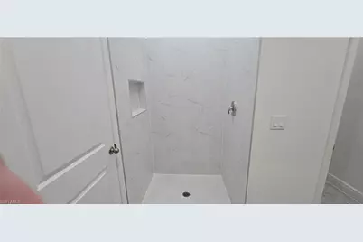 5028 W Tradewinds Cir, Labelle, FL 33935 - Photo 18