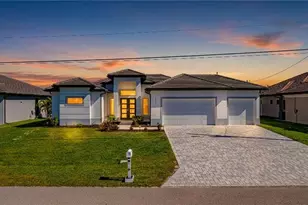 2719 SW 21st Ave, Cape Coral, FL 33914 - Photo 2