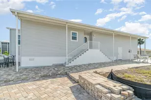 11511 Dogwood Ln, Fort Myers Beach, FL 33931 - Photo 6