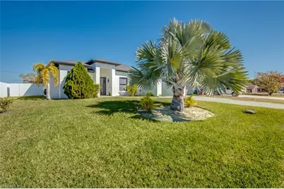 519 Trafalgar Pkwy, Cape Coral, FL 33991 - Photo 2