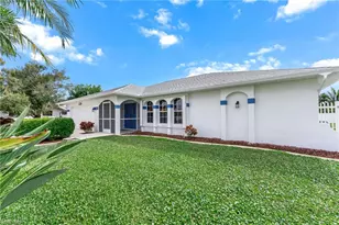 2218 SE 11th St, Cape Coral, FL 33990 - Photo 4