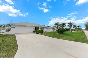 2218 SE 11th St, Cape Coral, FL 33990 - Photo 2