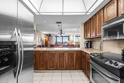 4100 Steamboat Bend E #402, Fort Myers, FL 33919 - Photo 6