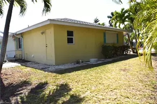 19 Sunview Blvd, Fort Myers Beach, FL 33931 - Photo 10