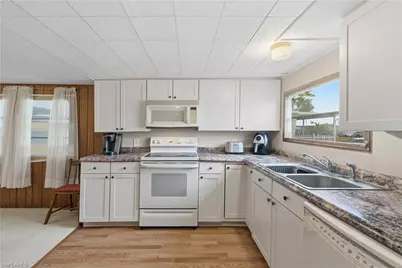 9292 Duke Rd, Bonita Springs, FL 34135 - Photo 12