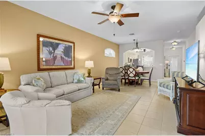 8103 Woodridge Pointe Dr, Fort Myers, FL 33912 - Photo 10