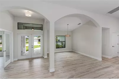 346 SW 28th Pl, Cape Coral, FL 33991 - Photo 4