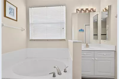 8912 Wellington Lakes Ct, Fort Myers, FL 33908 - Photo 16