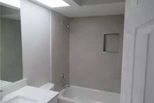 926 SE 8th St, Cape Coral, FL 33990 - Photo 2