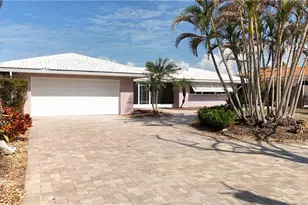 5650 Williams Dr, Fort Myers Beach, FL 33931 - Photo 4
