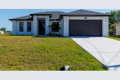 2124 NE 28th St, Cape Coral, FL 33909 - Photo 1