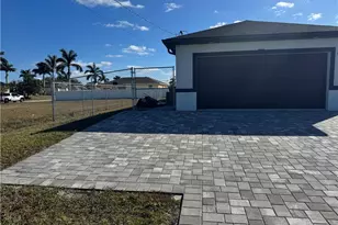 1004 Diplomat Pkwy W, Cape Coral, FL 33993 - Photo 2