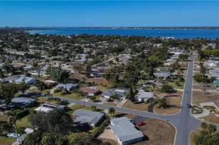 6304 St Andrews Cir S, Fort Myers, FL 33919 - Photo 18