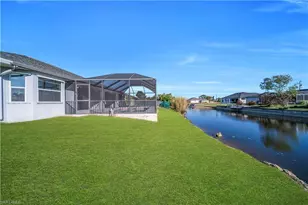 2032 NE 6th St, Cape Coral, FL 33909 - Photo 34