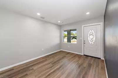 41 Victoria Dr, North Fort Myers, FL 33917 - Photo 8