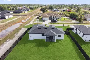 4607 Hanna Ave N, Lehigh Acres, FL 33971 - Photo 36