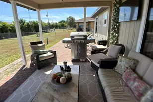 1423 NE 13th Ave, Cape Coral, FL 33909 - Photo 12