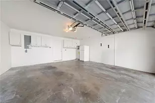 15068 Cloverdale Dr, Fort Myers, FL 33919 - Photo 28