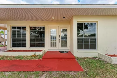2709 SE 17th Ave, Cape Coral, FL 33904 - Photo 6