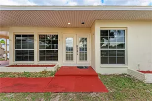 2709 SE 17th Ave, Cape Coral, FL 33904 - Photo 6