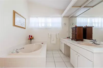 11701 Pinewood Lakes Dr, Fort Myers, FL 33913 - Photo 22