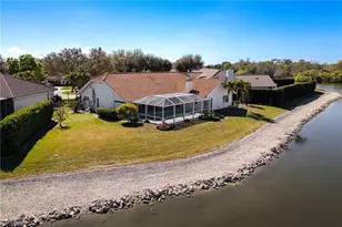 11701 Pinewood Lakes Dr, Fort Myers, FL 33913 - Photo 40