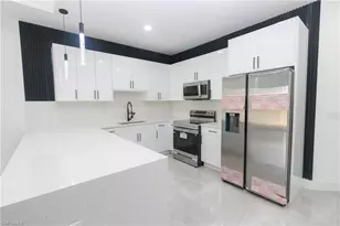 843 Duplex St E, Lehigh Acres, FL 33974 - Photo 8