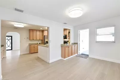 912 Entrada Dr S, Fort Myers, FL 33919 - Photo 22