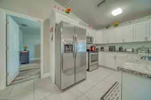 520 Wilmington Pkwy, Cape Coral, FL 33993 - Photo 18