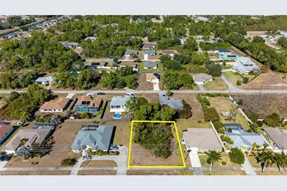 719 Milwaukee Blvd, Lehigh Acres, FL 33974 - Photo 12