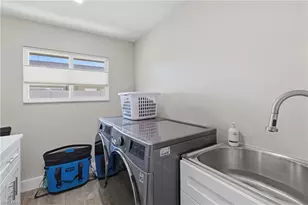 6807 Azalea Ln, Fort Myers, FL 33919 - Photo 16