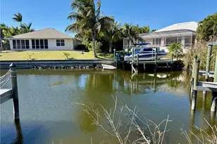 4228 SW 19th Pl, Cape Coral, FL 33914 - Photo 2