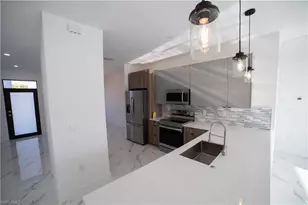 1208 NW 25th Pl, Cape Coral, FL 33993 - Photo 4